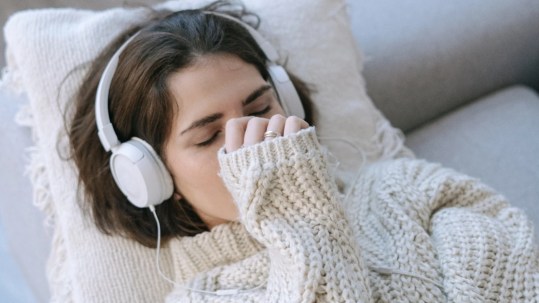 Positive Wellbeing Psychology Melbourne | Seasonal Anxiety: How Melbourne Winter Can Make Daily-Routines Feel Harder Seasonal anxiety Melbourne